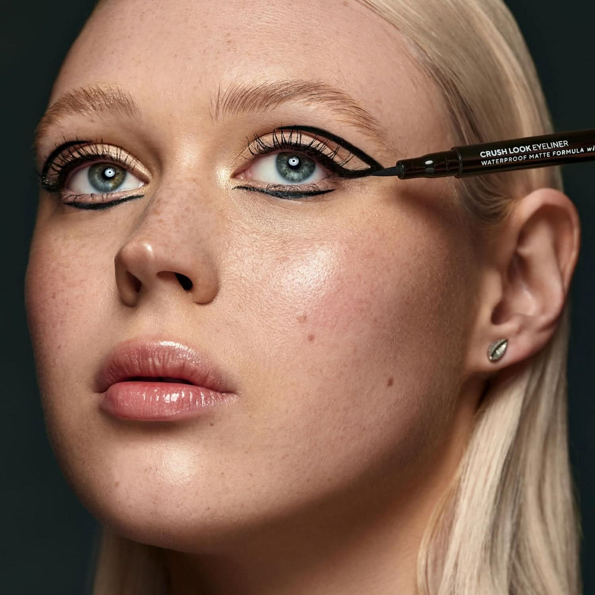 LAMEL Crush Look Eyeliner - 401 Black